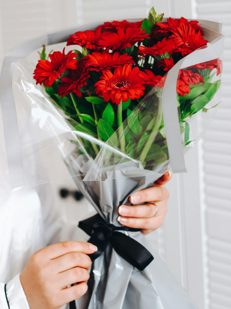 The Power of Appreciation: Why Mid-Year Is the Perfect Time to Send Flowers