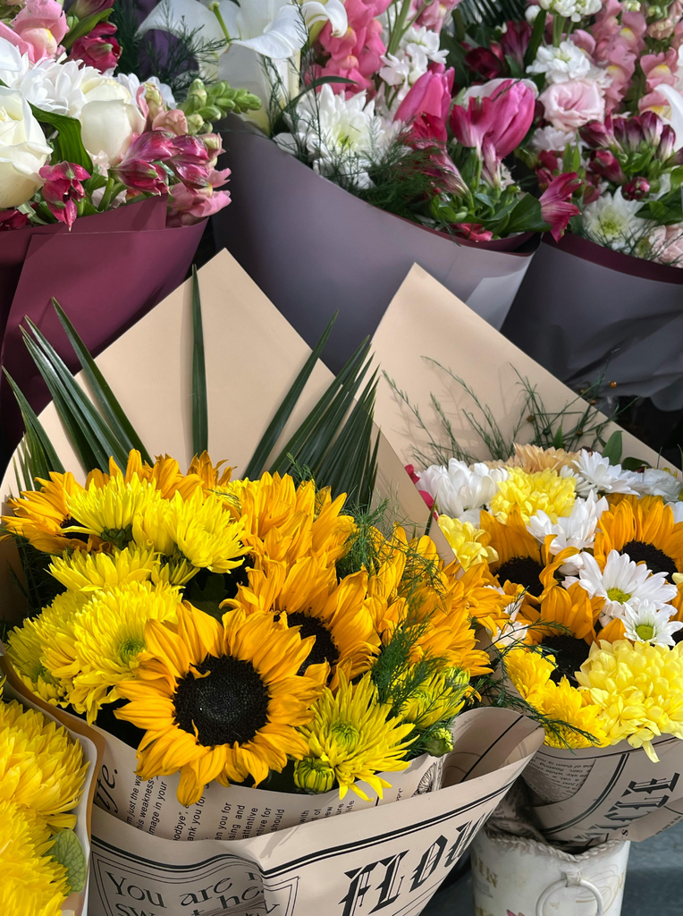 How to Prepare for Valentine’s Day Flower Shopping – Get the Best Price & the Perfect Bouquet