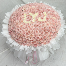 ช่อดอกไม้ "Every Day is You" ช่อดอกไม้ใหญ่ ดอกกุหลาบ 365 ดอกพร้อมตัวอักษร