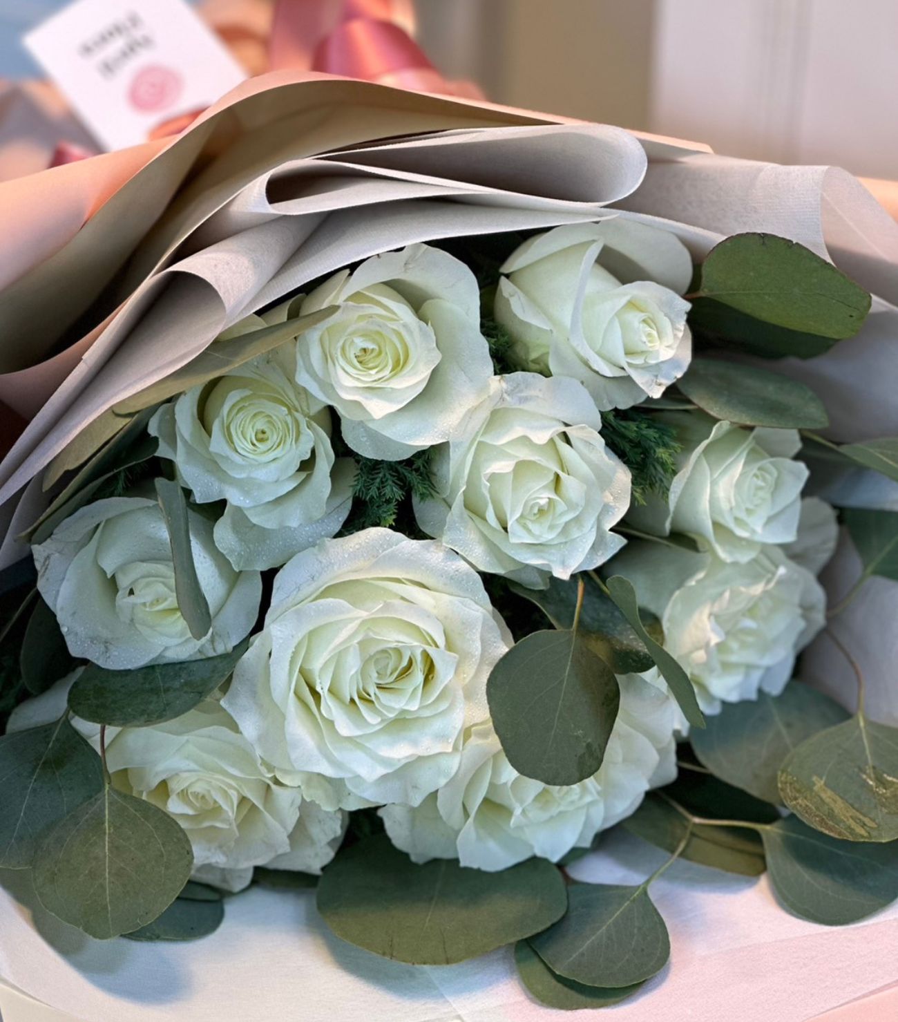 "The Admirer" Bouquet Of 10 White Roses