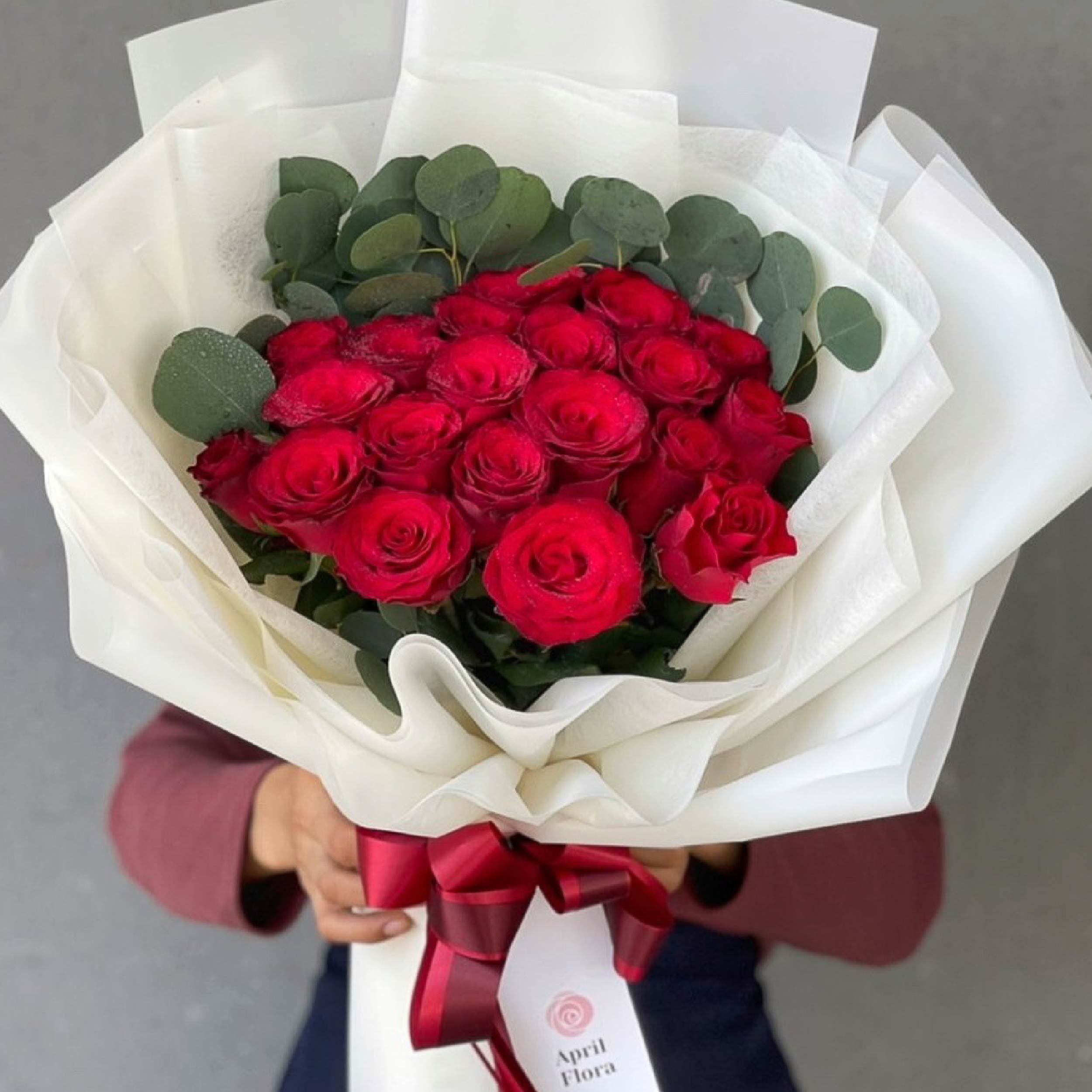 "Classic Red" Roses Bouquet